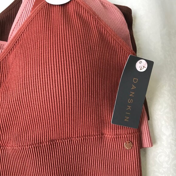 Danskin Intimates BRAS, Removable Pads, 3-set ,Size : 2XL MSRP: $54 - Picture 8 of 8